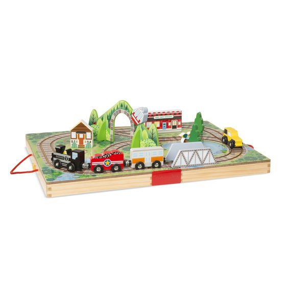 Set de joaca portabil Trenuletul - Melissa Doug