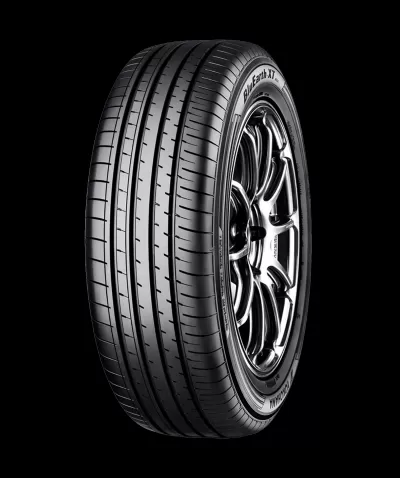 YOKOHAMA BluEarth-XT AE61 235/65R17 108V XL