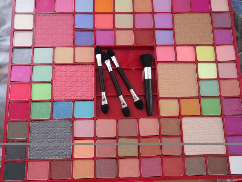 Kit Machiaj La Femme - Red Case