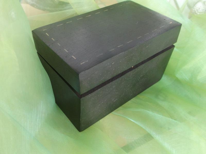 Caseta de lemn wenge pentru bijuterii