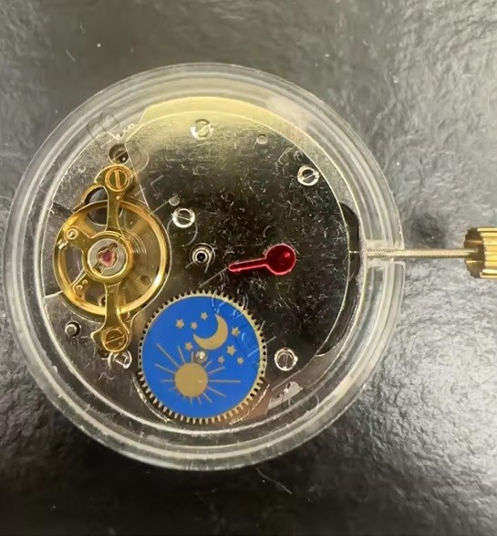 Mecanism Automatic 7120 Multi-Funcție: Balansier la Ora 9, Indicator 24h și Secundar Stea